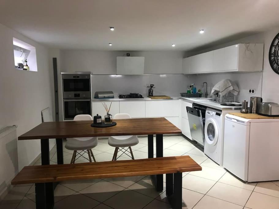 Appartement A La Decouverte De Strasbourg Bischheim Exterior foto